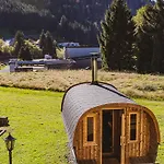 La Charbonniere, Grand Haut-de-gamme Avec Jacuzzi Et Sauna Ferienhaus