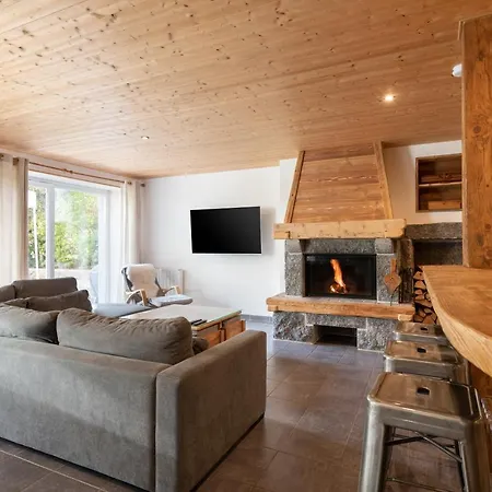 Semesterbostad La Charbonniere, Grand Haut-de-gamme Avec Jacuzzi Et Sauna