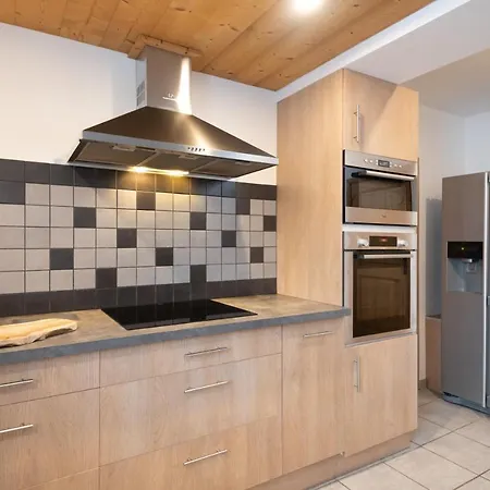 La Charbonniere, Grand Haut-de-gamme Avec Jacuzzi Et Sauna 別荘 ジェラールメ