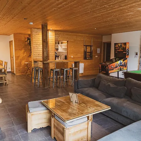 Дом отдыха La Charbonniere, Grand Haut-de-gamme Avec Jacuzzi Et Sauna Жерарме