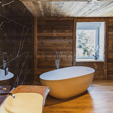 La Charbonniere, Grand Haut-de-gamme Avec Jacuzzi Et Sauna *