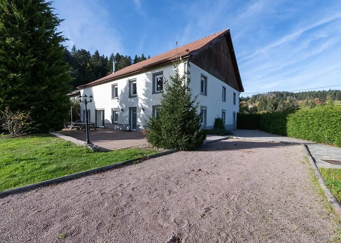 La Charbonniere, Grand Haut-de-gamme Avec Jacuzzi Et Sauna Дом отдыха