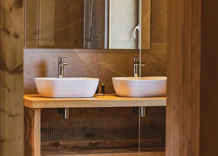 La Charbonniere, Grand Haut-de-gamme Avec Jacuzzi Et Sauna Жерарме